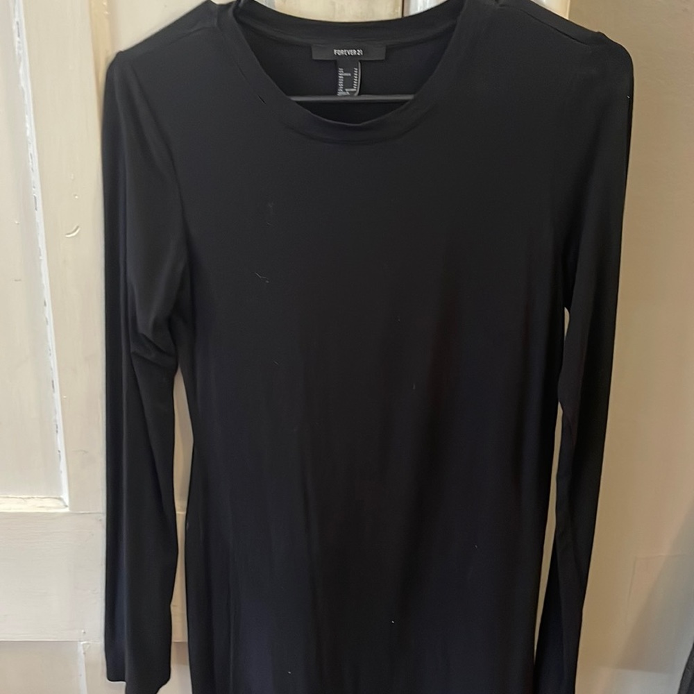 Black long sleeve forever 21 dress
